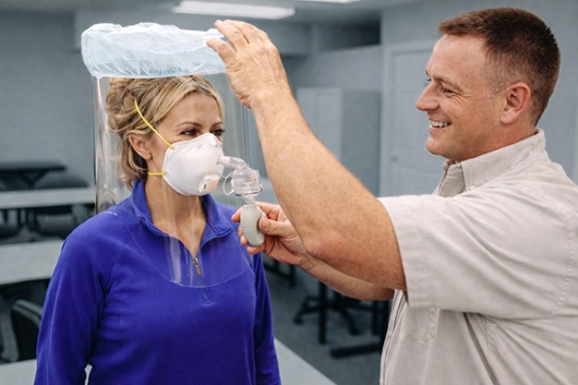 Qualitative fit test in progress.